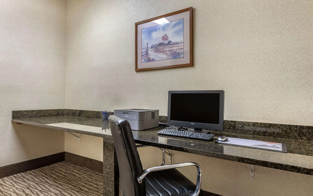 Comfort Suites Castle Rock - Denver South