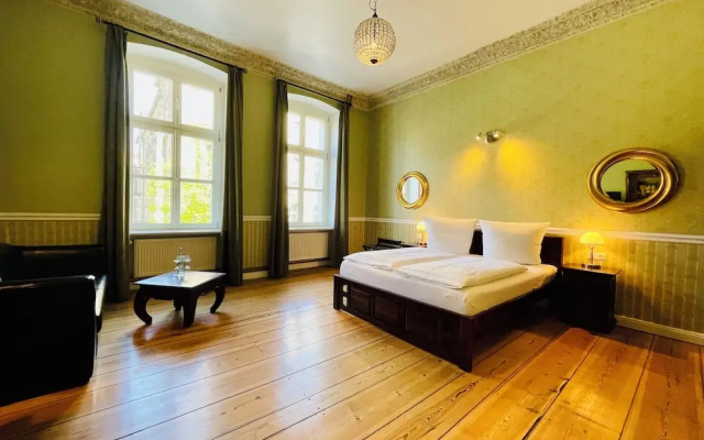 Hotel & Boardinghouse Garden Living