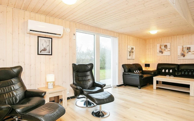 Modern Holiday Home in Jutland Midtjylland With Sauna