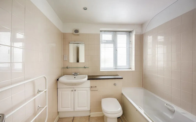 Aircondition 2 beds 2 baths Victoria Station