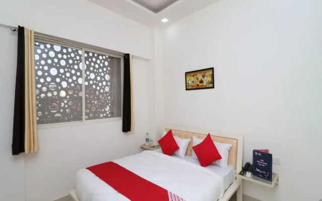 Hotel Golden Leaf By OYO Rooms