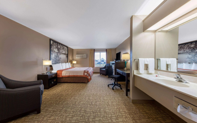 Super 8 by Wyndham Jackson MN