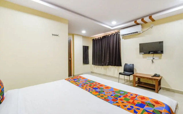 FabHotel Hitek N