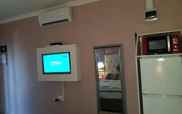 RJ'S Guesthouse