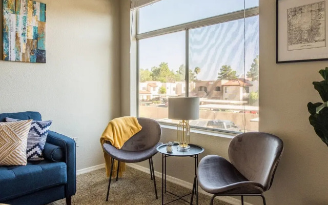 FRONTDESK North Scottsdale Paradise Valley Apts