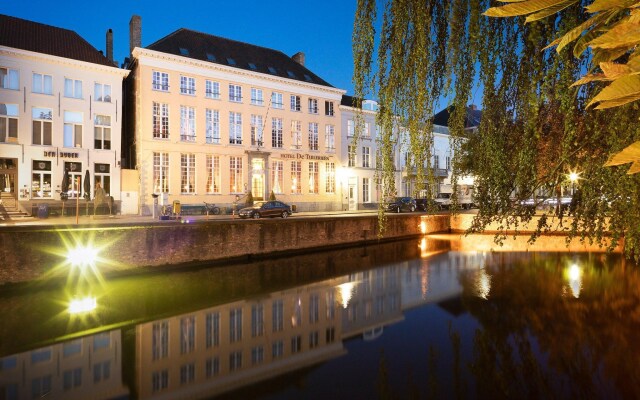 Отель De Tuilerieën - Small Luxury Hotels of the World Бельгия, Брюгге - отзывы, цены и фото номеров - забронировать отель De Tuilerieën - Small Luxury Hotels of the World онлайн вид на фасад
