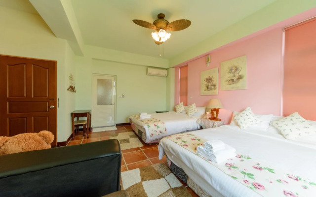Sunnyday B & B
