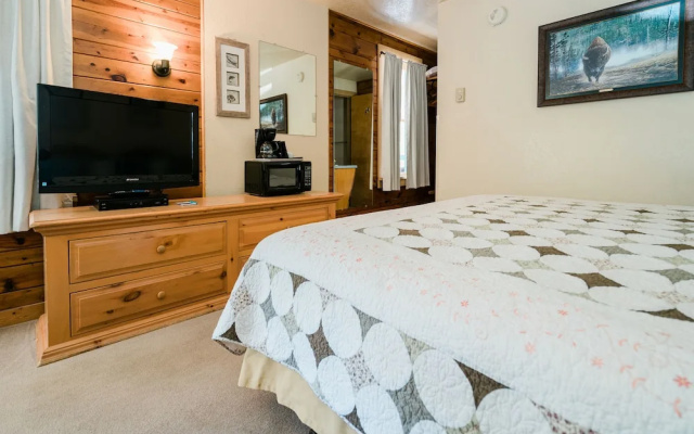 Battle Creek Lodge