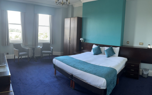 Royal Clifton Hotel