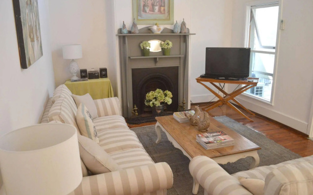 Westbury Cottage B & B