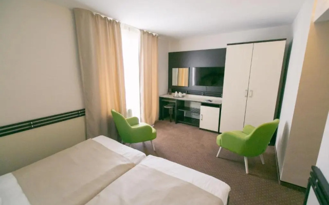 Hotel International
