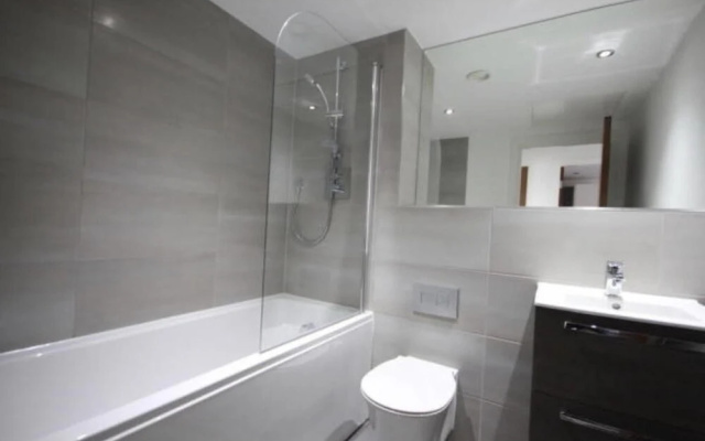 Luxury 1-bedroom Apartment With Free Parking