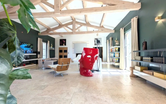 Wine Estate 20m Pool and Cinema