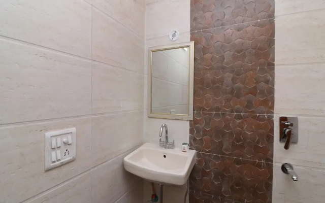 OYO 29181 Delight Deluxe
