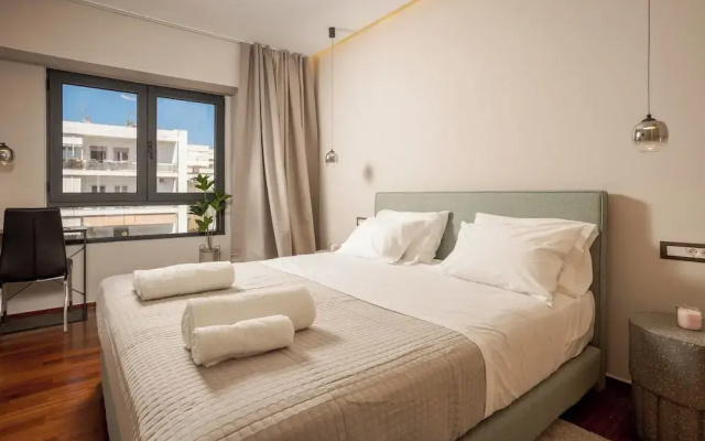 Demmi Central 2BR Designer Apt
