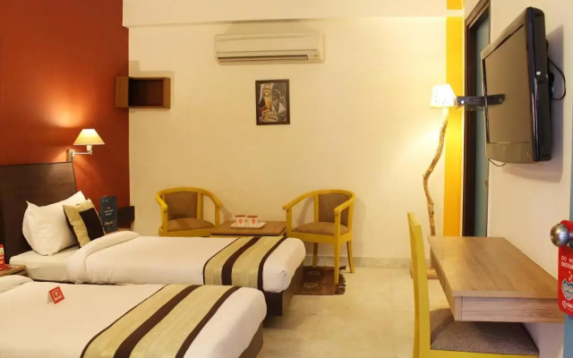 Capital O 2457 Hotel Green Lotus