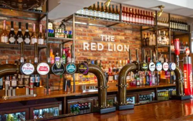 Red Lion Hotel