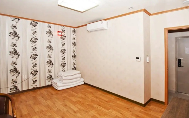 Ganghwado Freshia Tourist Hotel