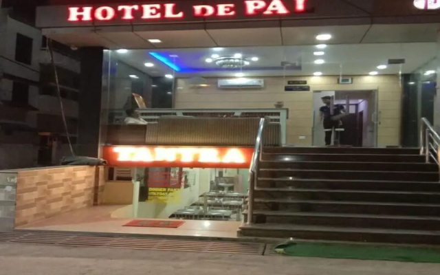 ADB Rooms Hotel De Pal Varanasi