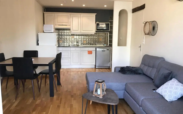 Vittel, Appt 55 M2, En Face du Parc Thermal