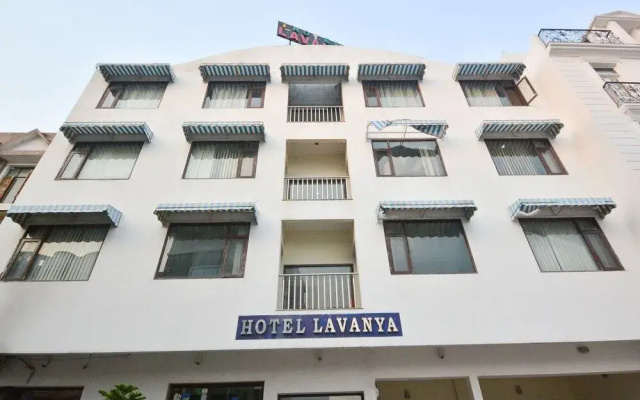 Oyo 32424 Hotel Lavanya