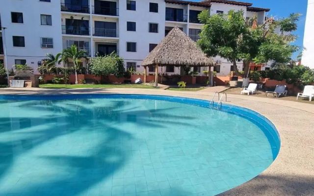 Lovely apartment with pool