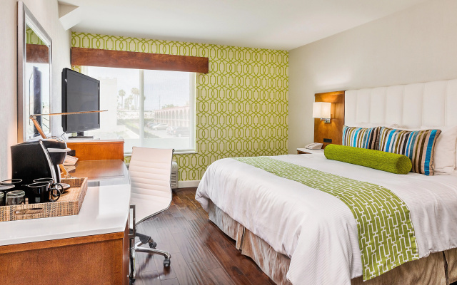 Hotel Indigo Anaheim by IHG