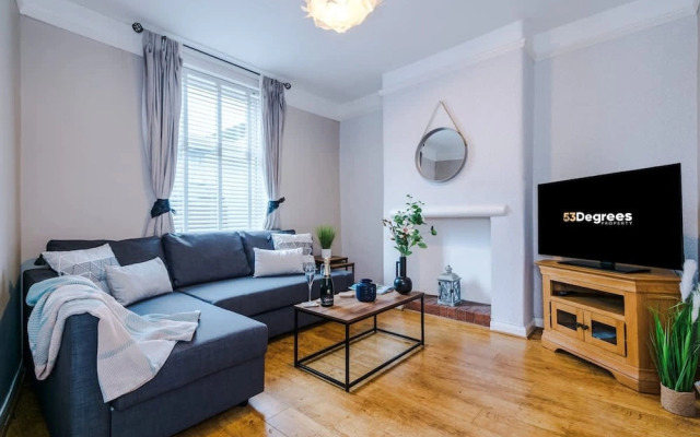 Stunning Home Amazing Location Great For Groups