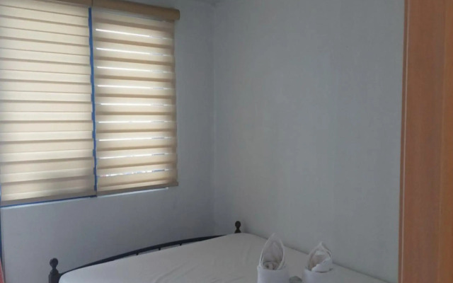 Sea res 2bedroom apartment by Elsie