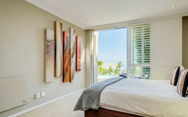 Holiday Apartment in Secure Camps Bay Complex With Private Pool Calico
