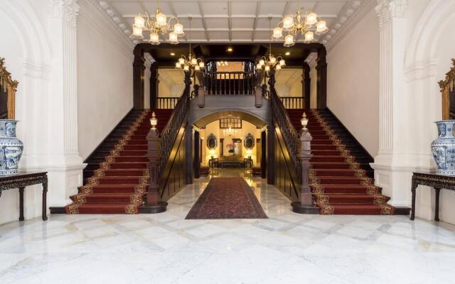 Отель Raffles Singapore вид на фасад