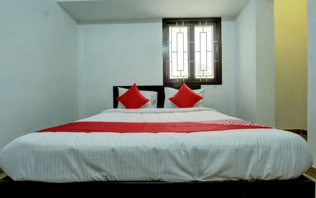 OYO 24597 Dheeran Home Stay