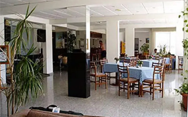 Valana Apartments