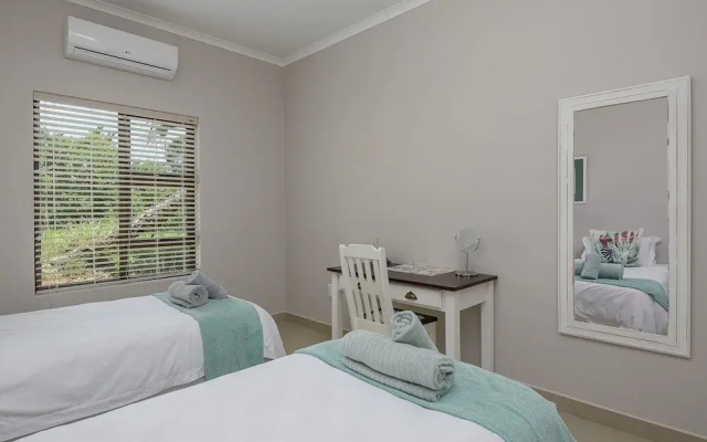 San Lameer Villa Rentals 14321