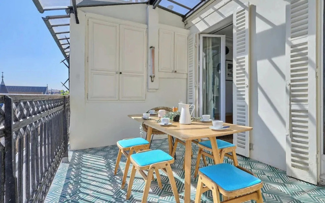 Superb Flat With Terrace in the Centre of Paris