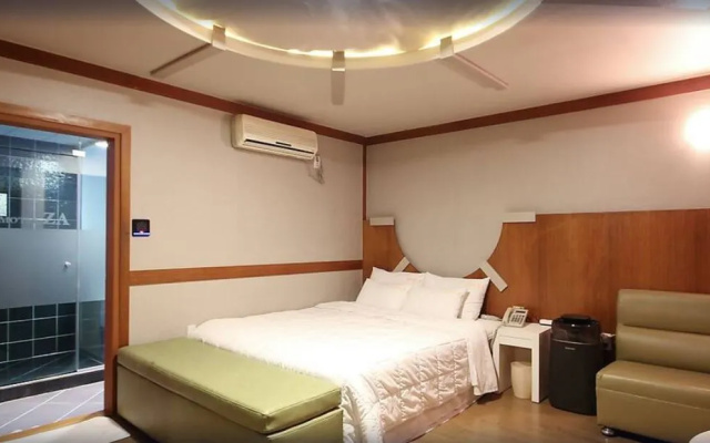 Za Motel
