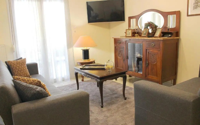 Alkinoos Apt -Inspiring Living in Meteora -3BD
