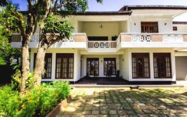 Отель Senowin Holiday Resort вид на фасад