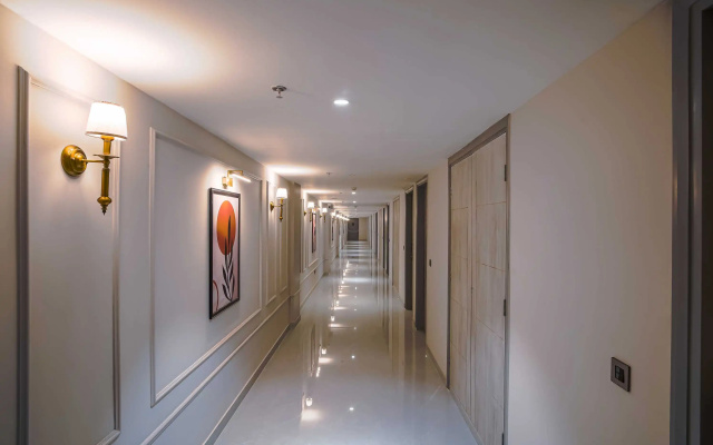Apartment in Mohali With Rooftop Pool