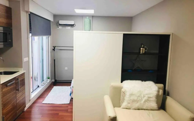 Loft con entrada autónoma/terraza/wifi en Centro