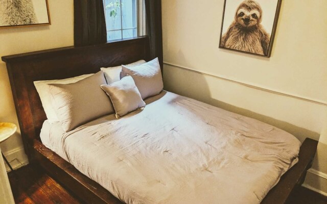 Апартаменты Northwest Apartment #1080 1 Bedroom 1 Bathroom Apts вид на фасад
