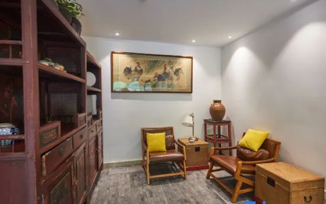 Youjian Xiaoyuan Hot Spring Hostel