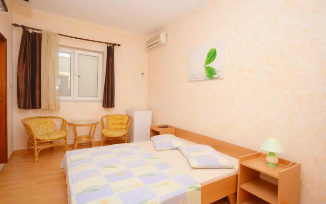 Apartment and Rooms Ivana