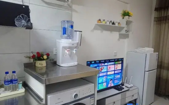 Huayu Yujian Homestay (Guangfu Road)