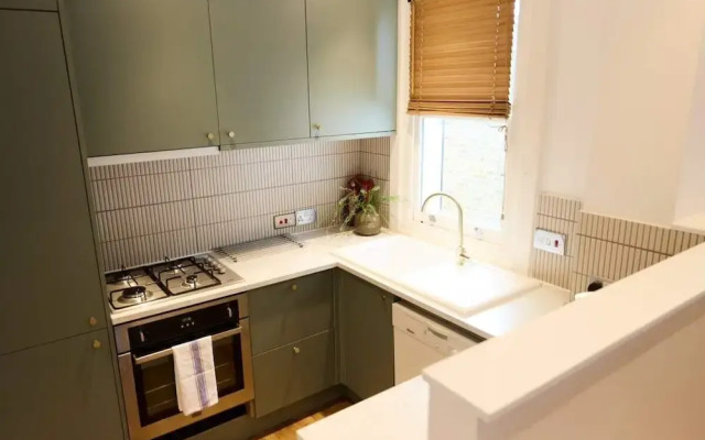 The Kensal Green Hideout - Classy 2bdr Apartment