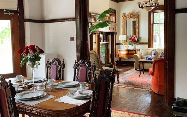 Laredo Mansion