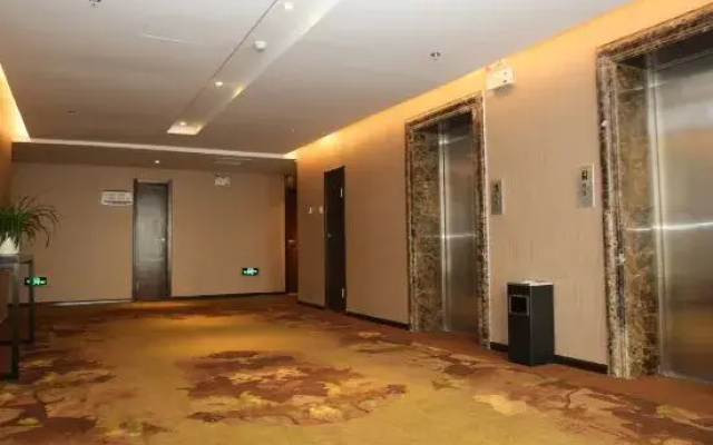 Ripple Hotel (Weihai Wendeng Bus Station)