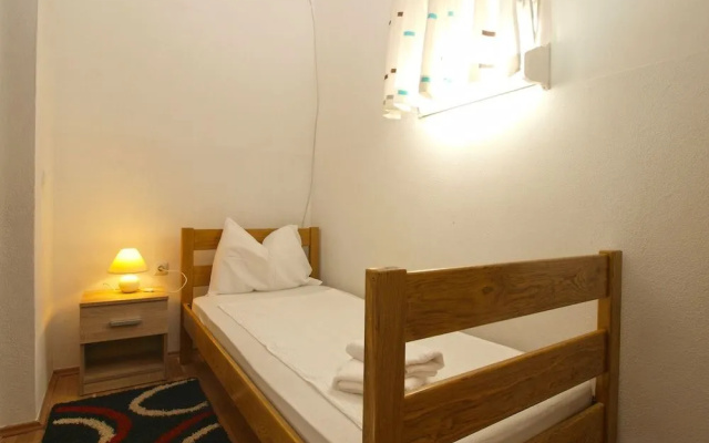 Apartment 1680