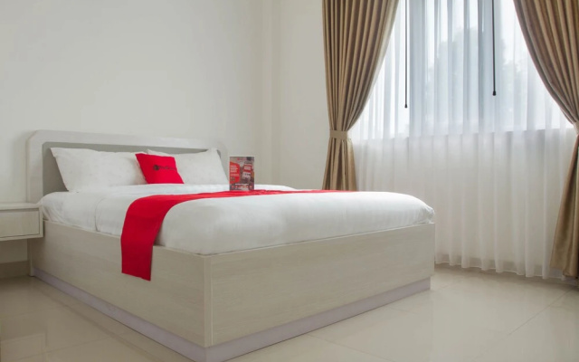 Aminda Hotel By RedDoorz