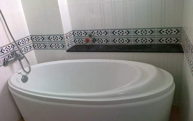 Phung Ngan Hotel
